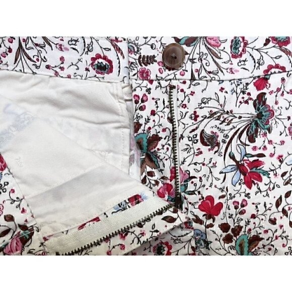 Gap Floral Chino Shorts Multicolor Casual Beige Women’s 8 Fairy Barbie - Picture 4 of 8